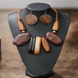 🔥🔥🆕Wooden Statement Necklace and Earring Set